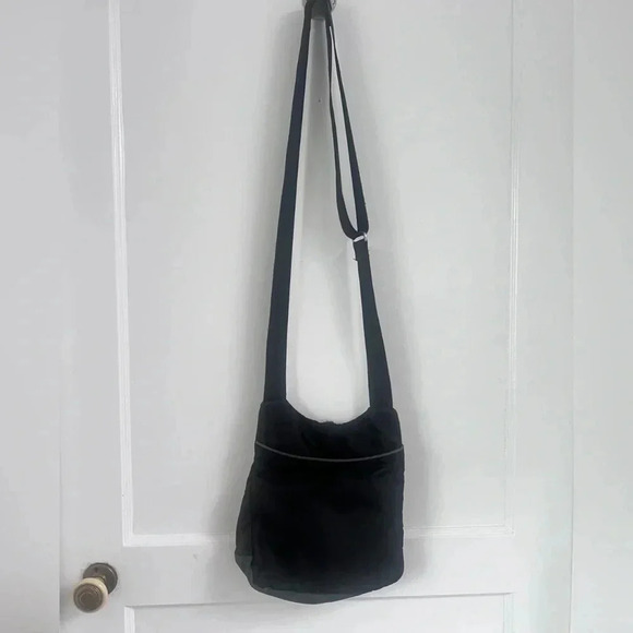 Tumi BLK/5132D Shoulder Bag UNISEX - Picture 7 of 7